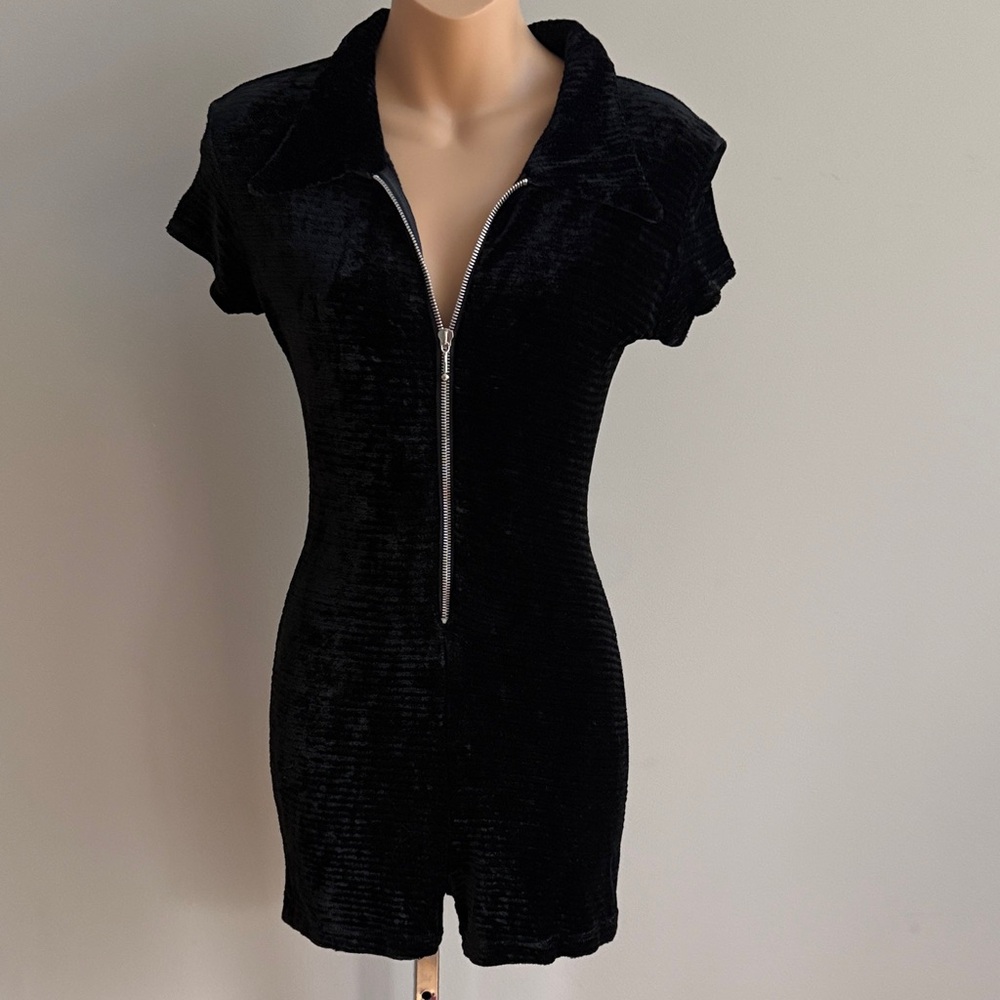 Vintage 90's Black Velour Short Sleeve Jumpsuit Size Small